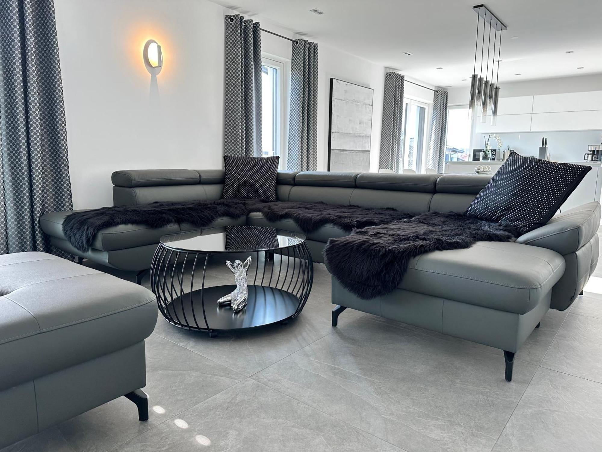 Ferienwohnung Black White Raubling Buitenkant foto